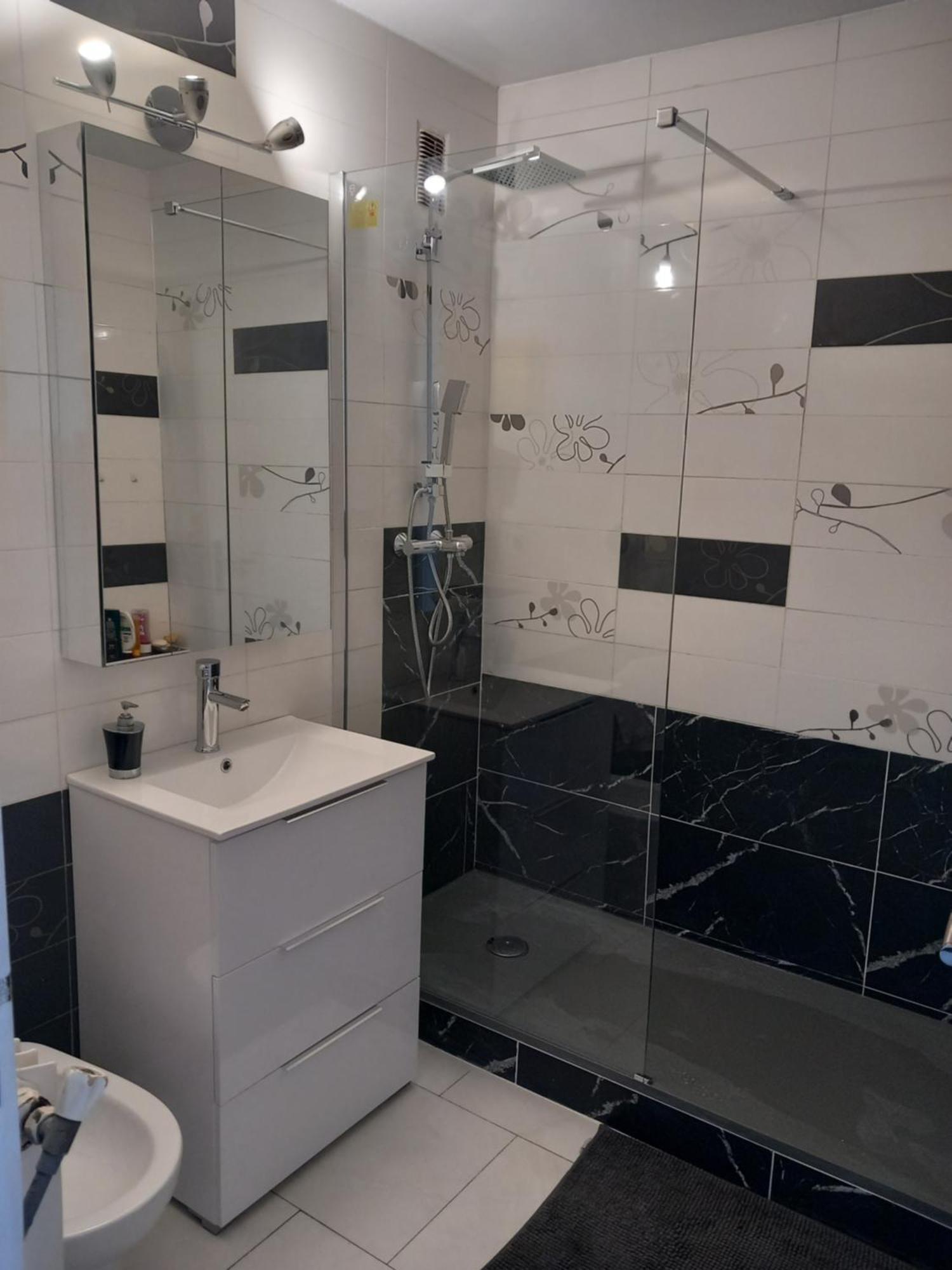 Chambre B2 Dans Un Appartement En Colocation Marseille Kültér fotó